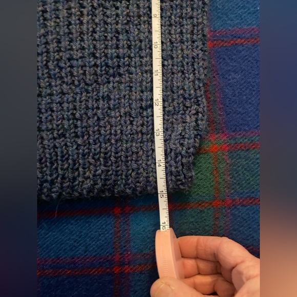 Child’s Vintage Wool Blend Handmade Sweater-never worn. - Picture 7 of 9